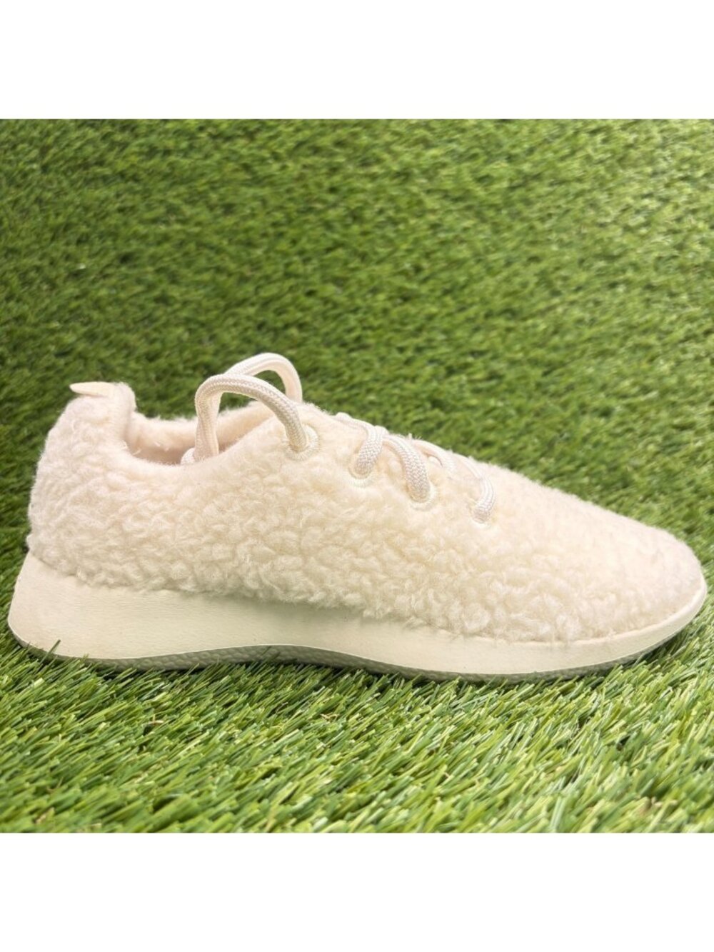 Allbirds Wool Runners Fluffs Womens Size 6 Ivory Running Walking Shoes Sneakers